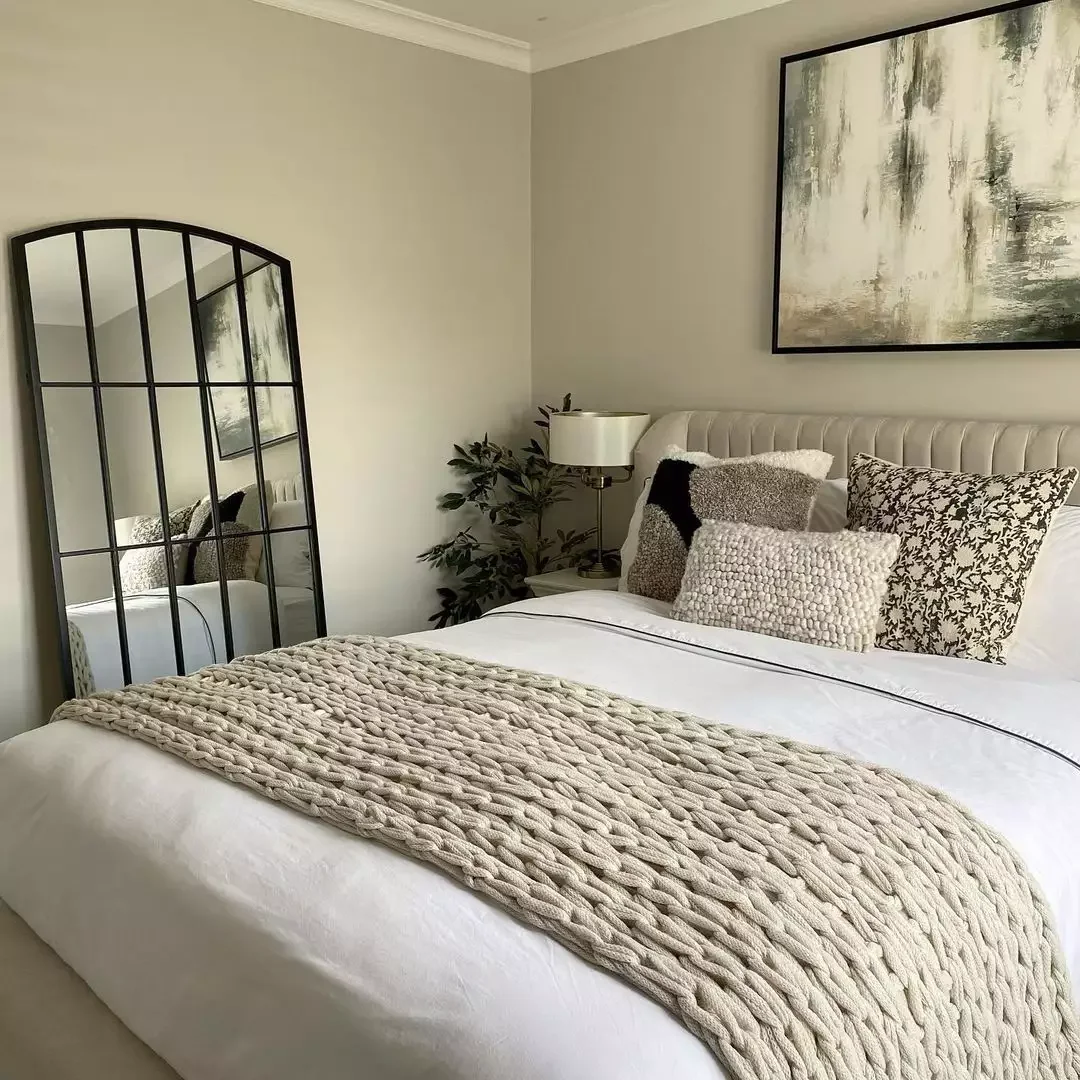 33 Stylish Beige Bedroom Ideas That Will Transform Your Space 14 Layer Beige Textures