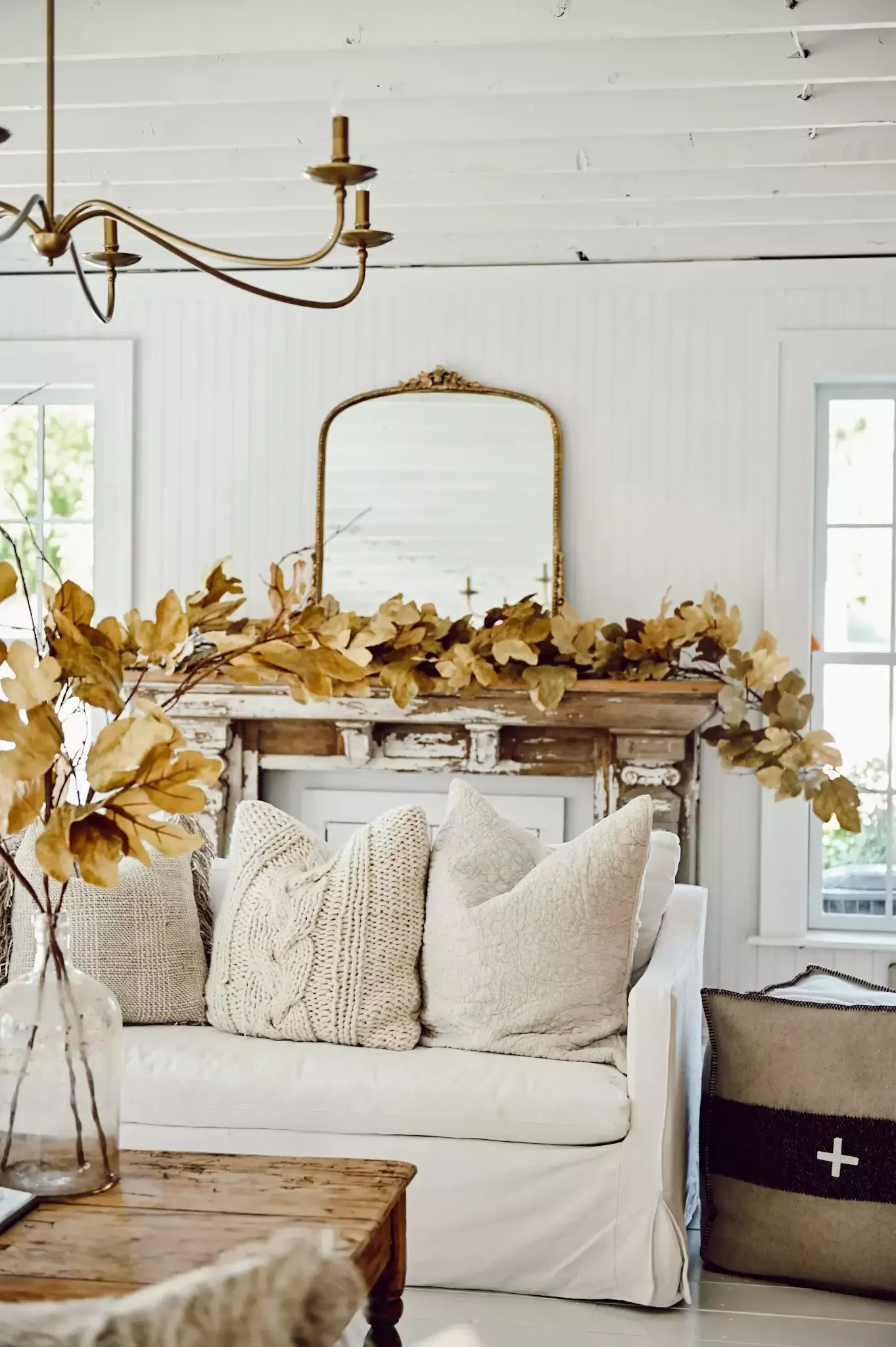 65 Cozy Fall Decorating Ideas to Transform Your Home This Autumn 60 Layer Leafy Garlands