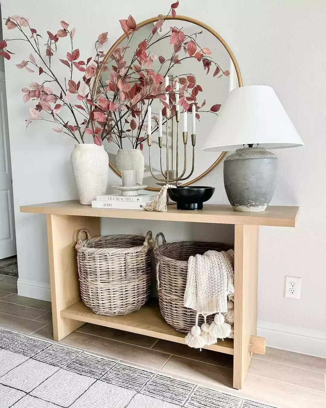 30 Beautiful Modern Farmhouse Entryway Ideas to Create a Stunning First Impression Layer Pieces