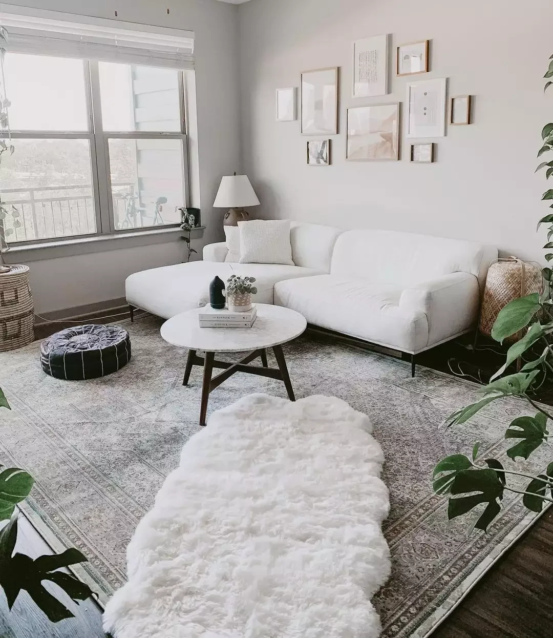 12 Beautiful Ways to Design a Cozy Minimalist Living Room 3 Layer Rugs