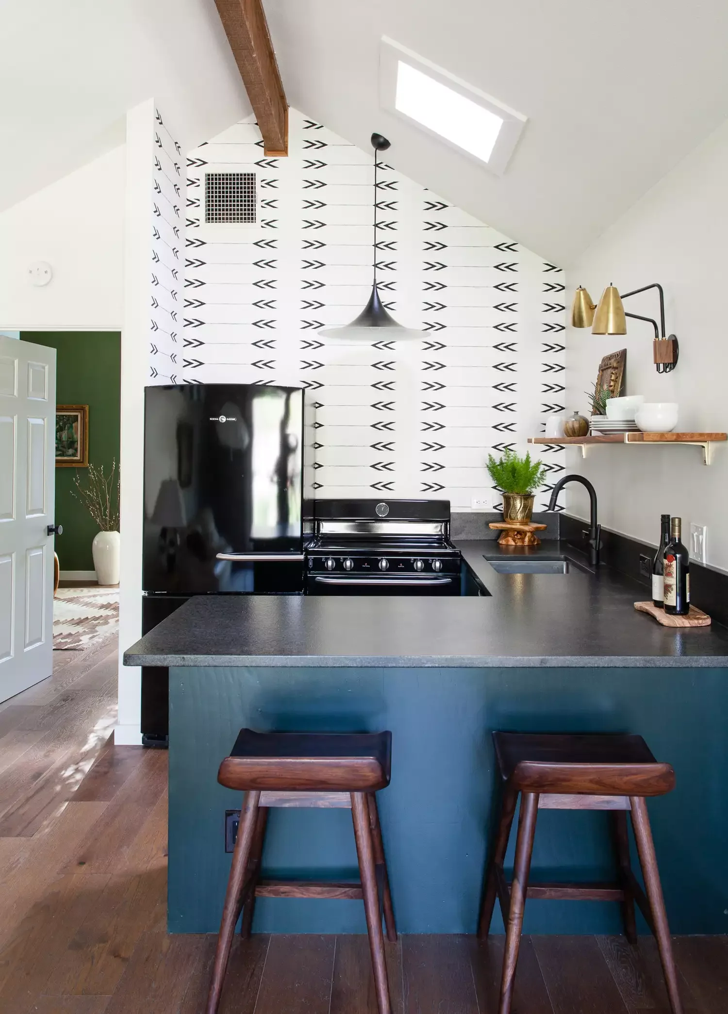 Layer Tile and Stone