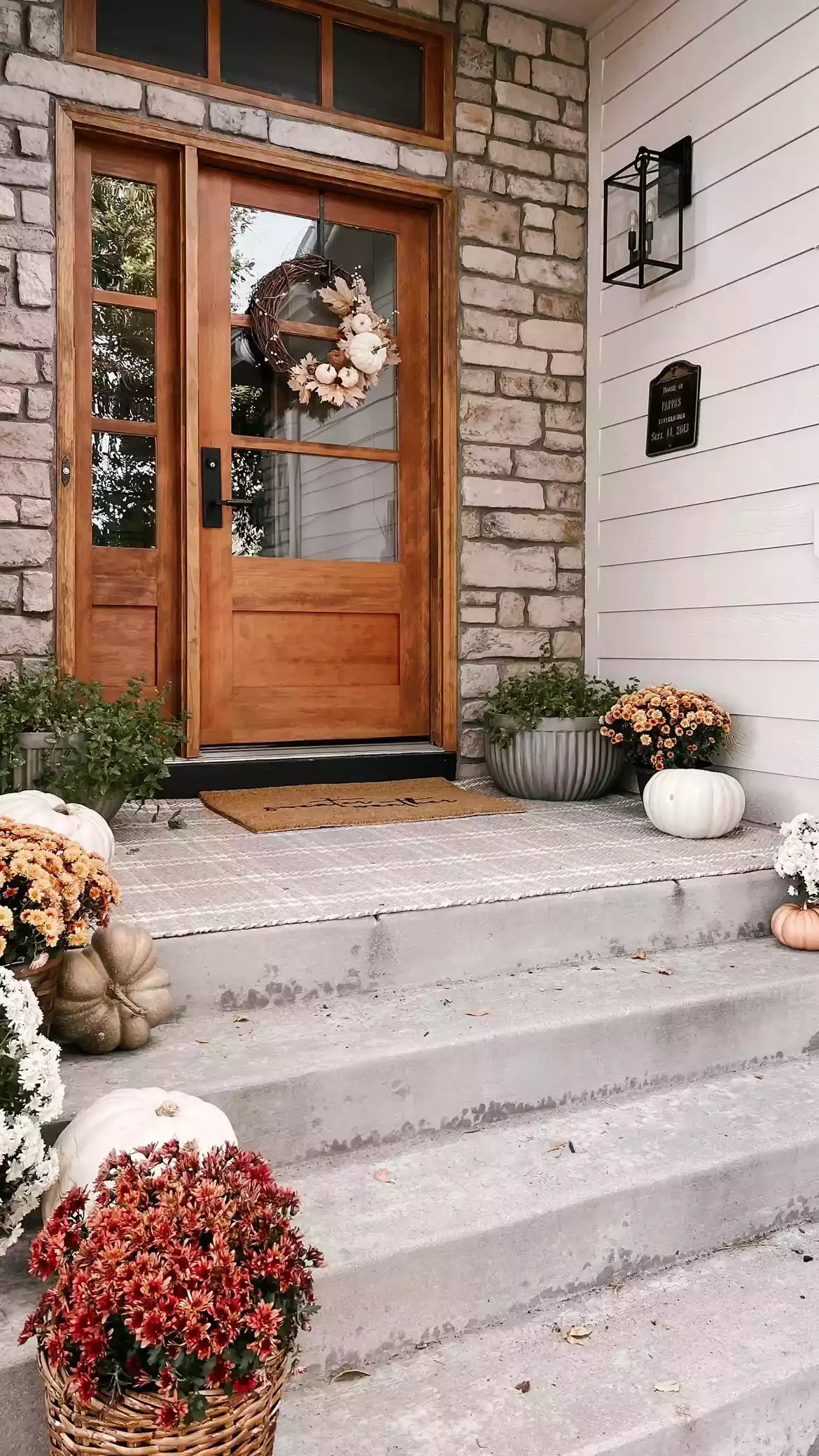 41 Beautiful Fall Outdoor Decorating Ideas to Transform Your Space This Season 5 Layer Up Cozy Outdoor Rugs