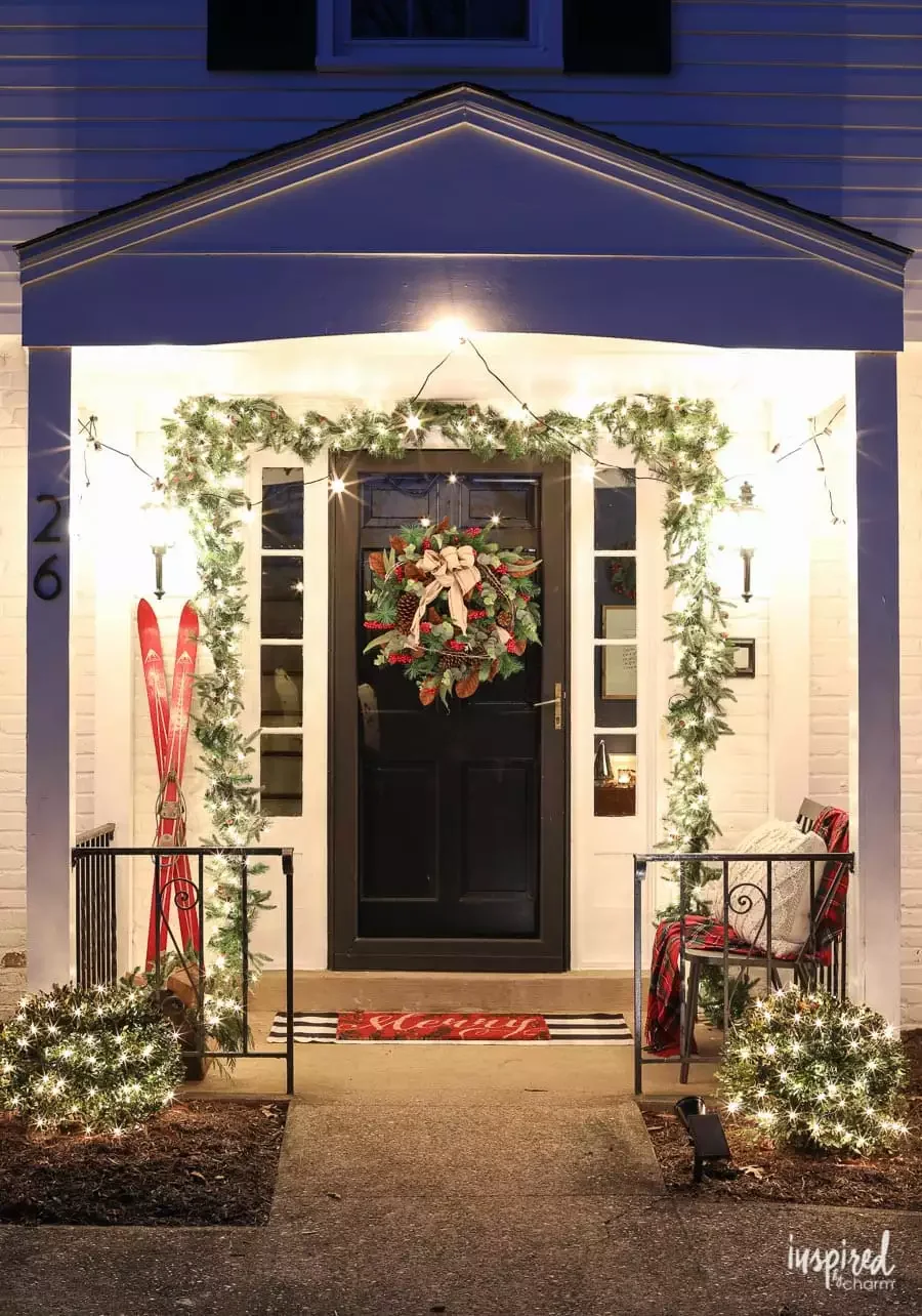 68 Christmas Front Porch Ideas That Make Your Home the Envy Layered Lighting