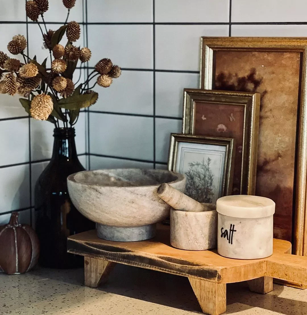 22 Cozy Fall Decorating Ideas That'll Transform Your Apartment This Season 16 Lean Framed Fall Artwork