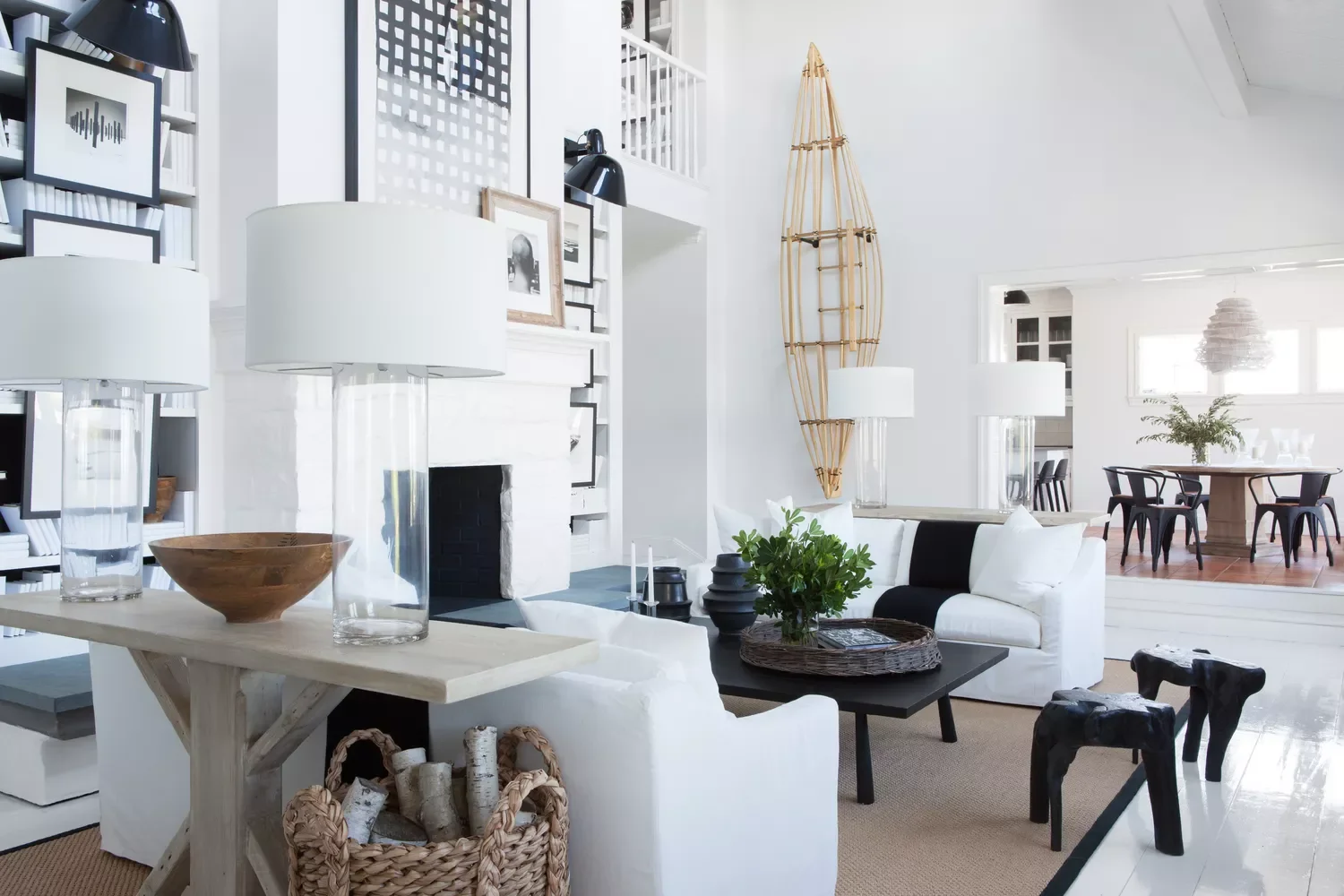 36 Coastal Home Decor Ideas That Transform Your Space Into a Seaside Sanctuary 7 Lean Into Nature