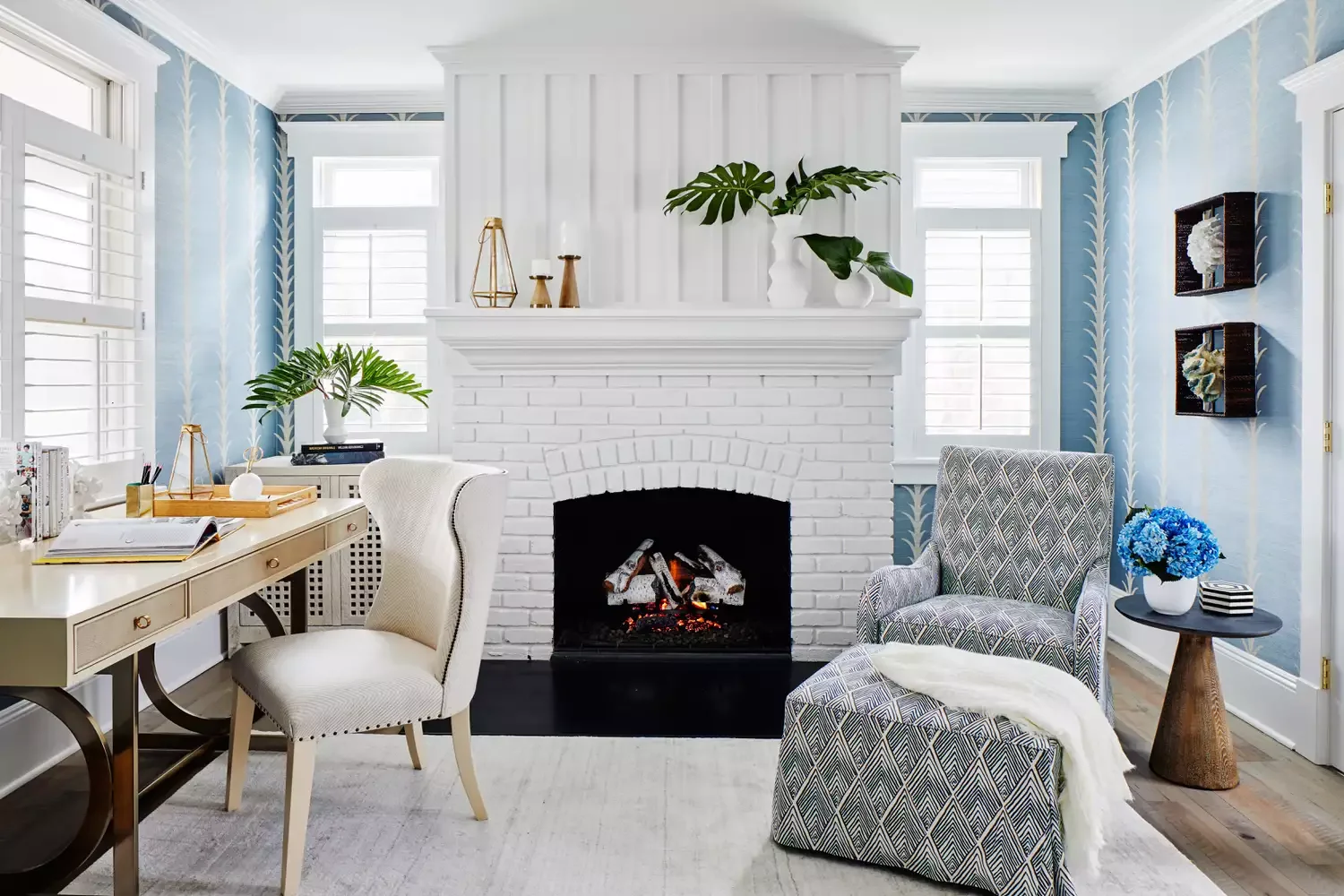 32 Study Room Ideas That Will Transform Your Workspace Into a Productivity Paradise Lean into the Light