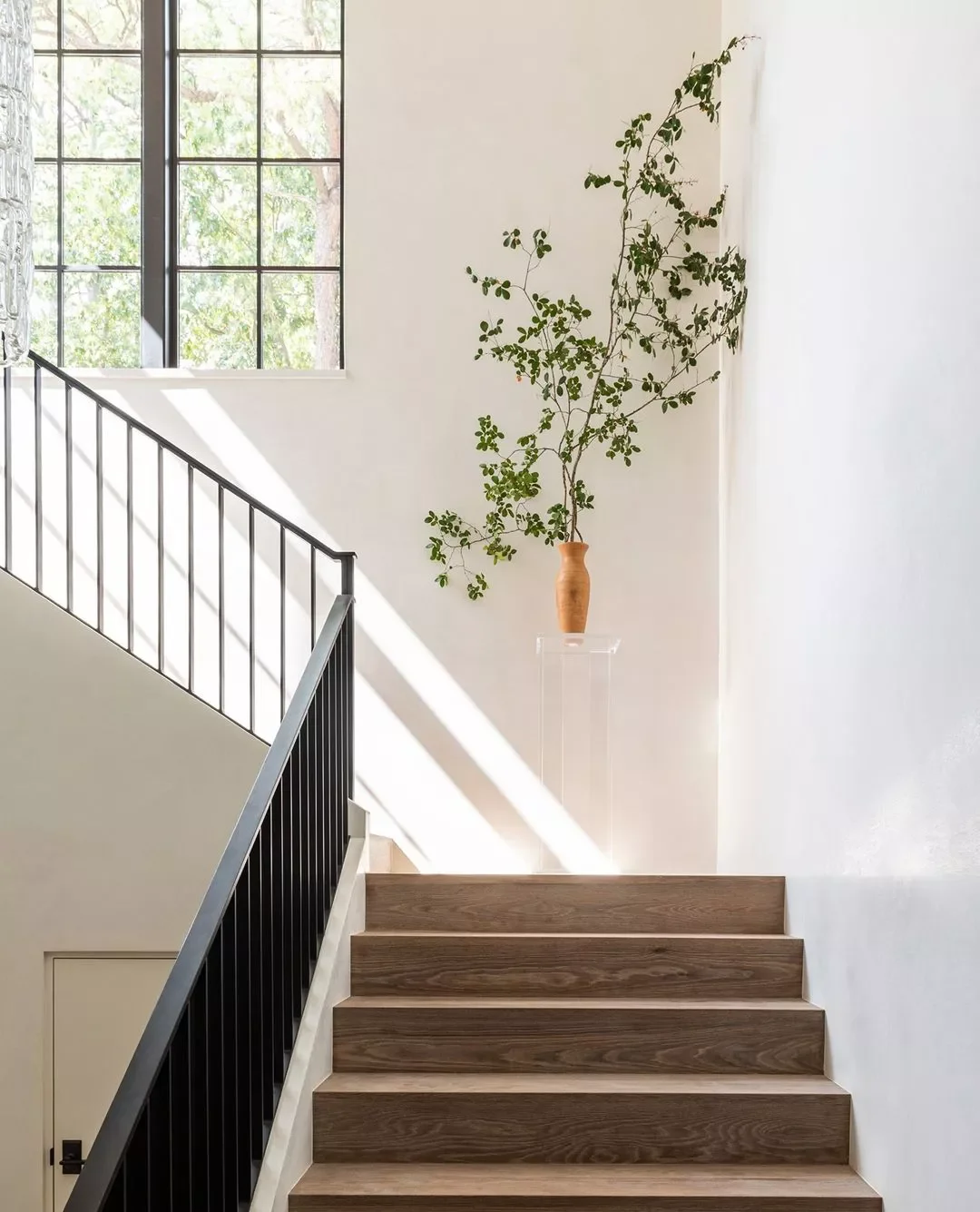 29 Stunning Staircase Design Ideas to Transform Your Home's Interior 4 Less Is More