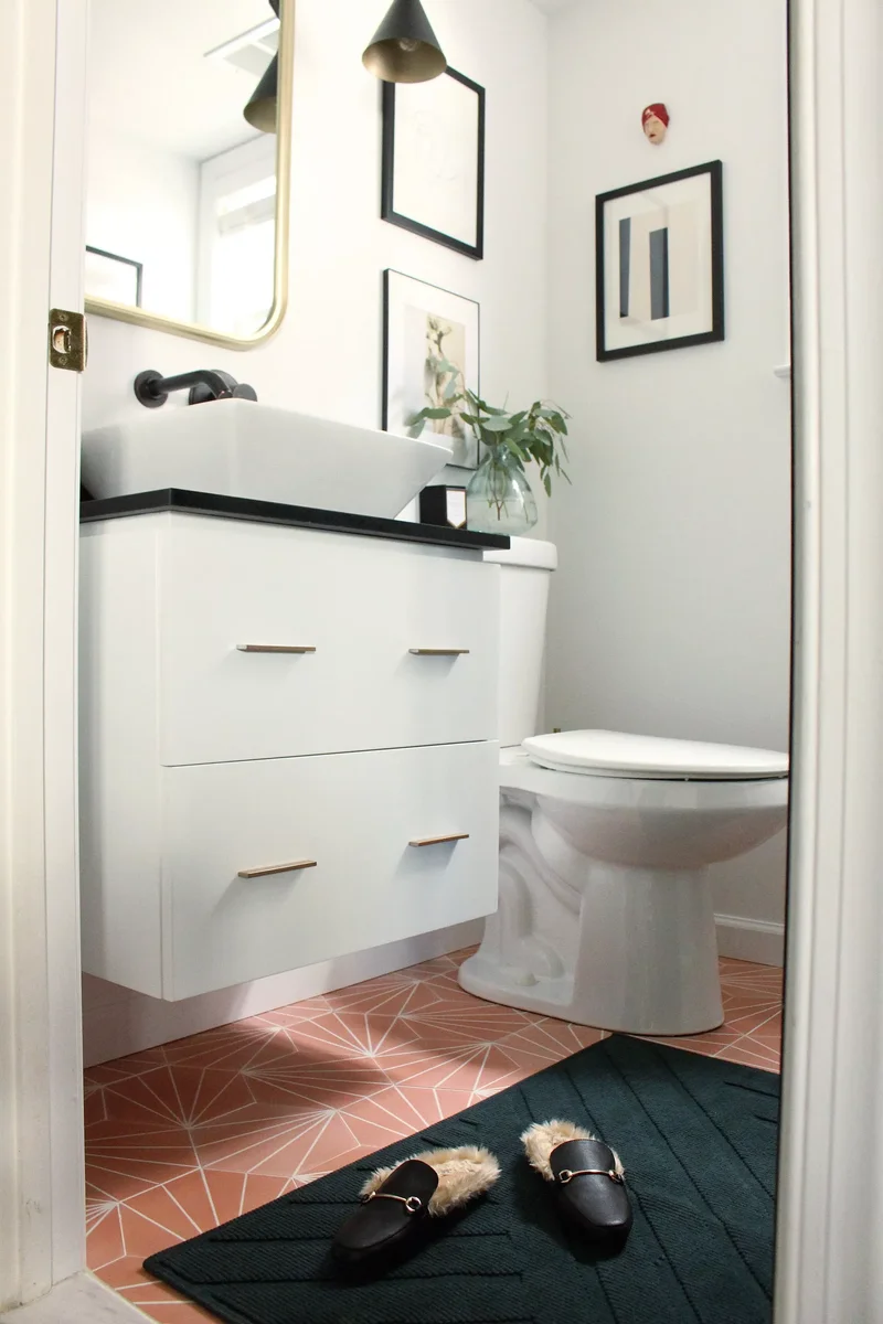 20 Brilliant Tiny Bathroom Ideas That Really Work 7 Let Great Design Take The Floor