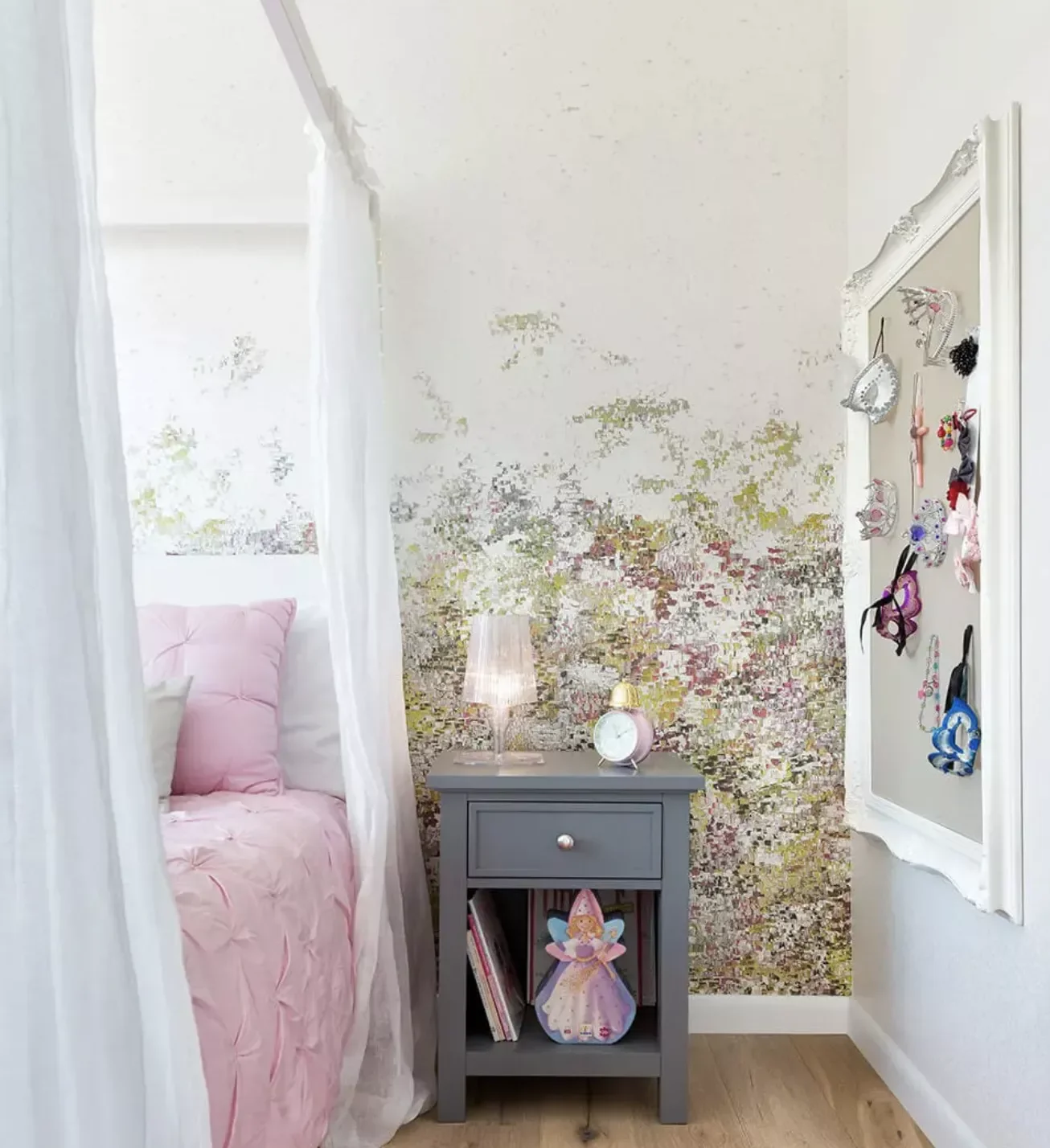 18 Adorable Bedroom Ideas Your Little Girl Will Absolutely Love 13 Let Her Lead the Way