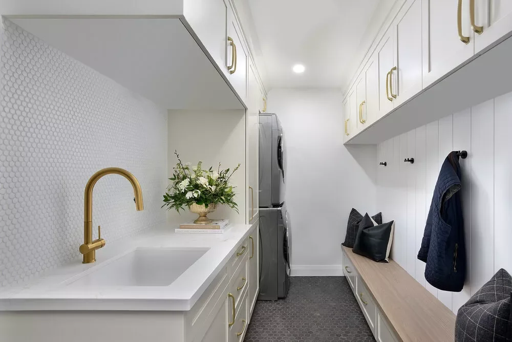 26 Creative Basement Laundry Room Ideas to Transform Your Space Let It Double as a Mudroom