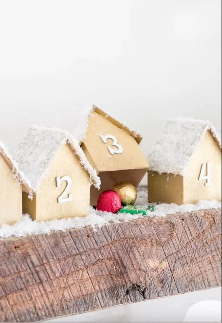 50 Stunning DIY Advent Calendar Ideas That Look Designer-Made 43 Let It Snow