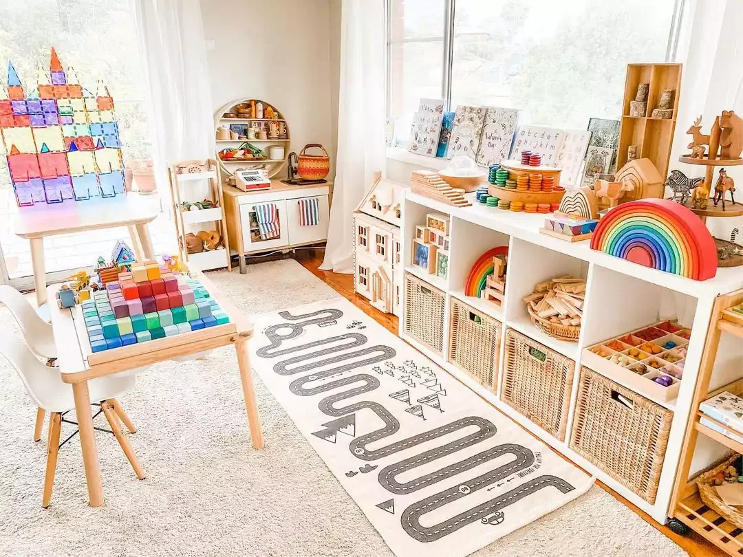Let Toys Act as Decoration