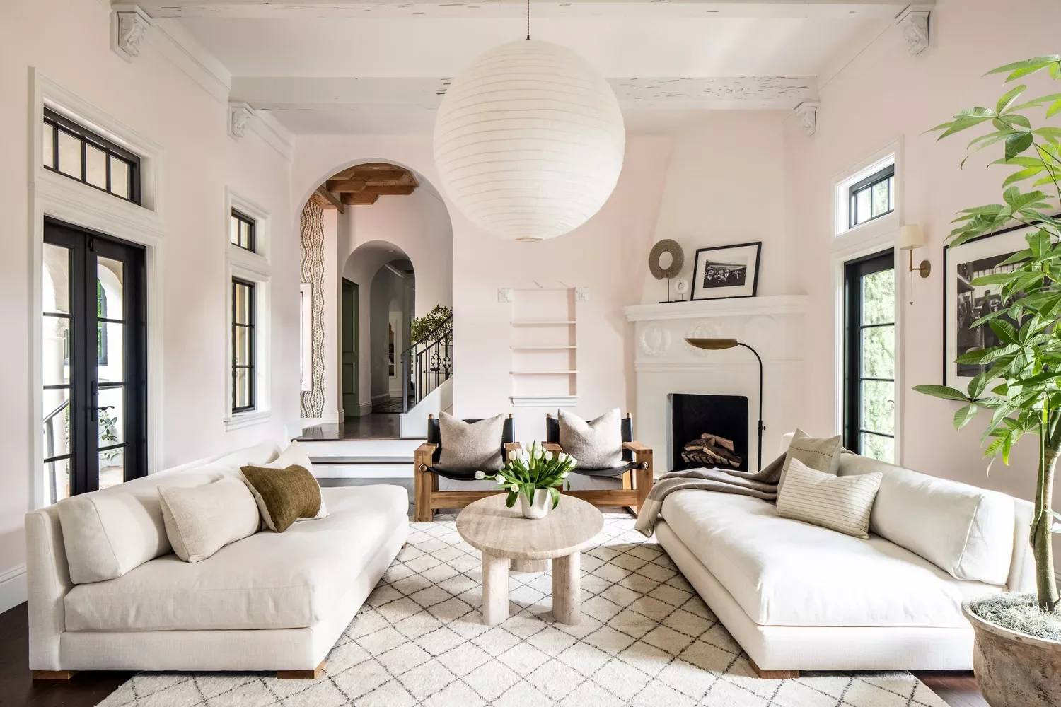 20 Stunning Family Room Color Schemes That Transform Your Space 4 Light Pink