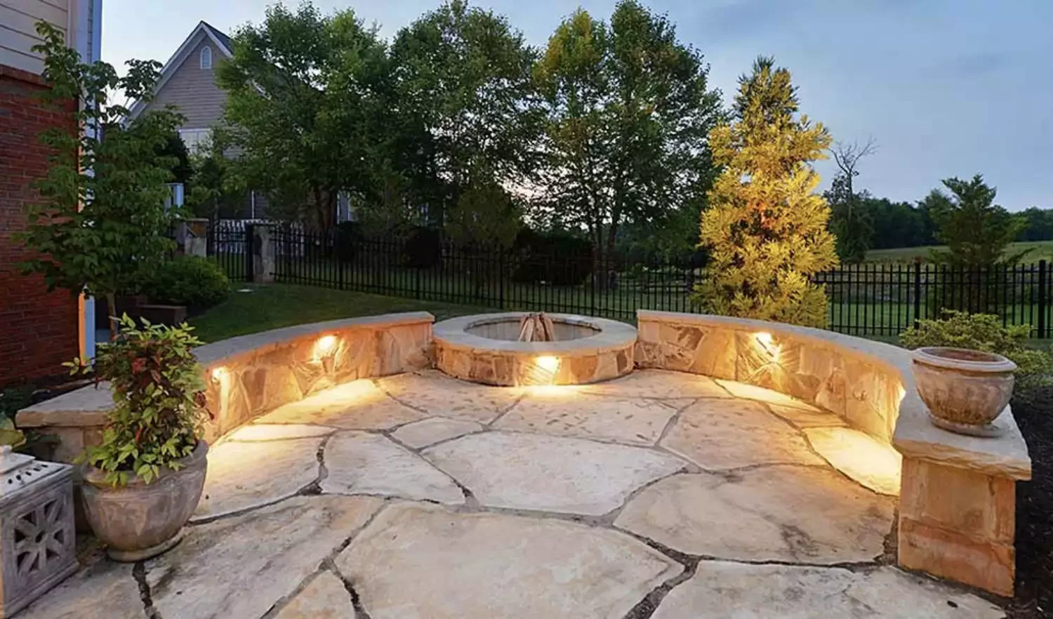 21 Beautiful Stone Fire Pit Designs That Will Transform Your Backyard 18 Light Things Up