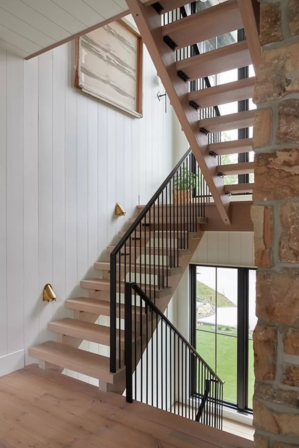 32 Staircase Design Ideas That Transformed Homes This Year Light Up at Foot-Level
