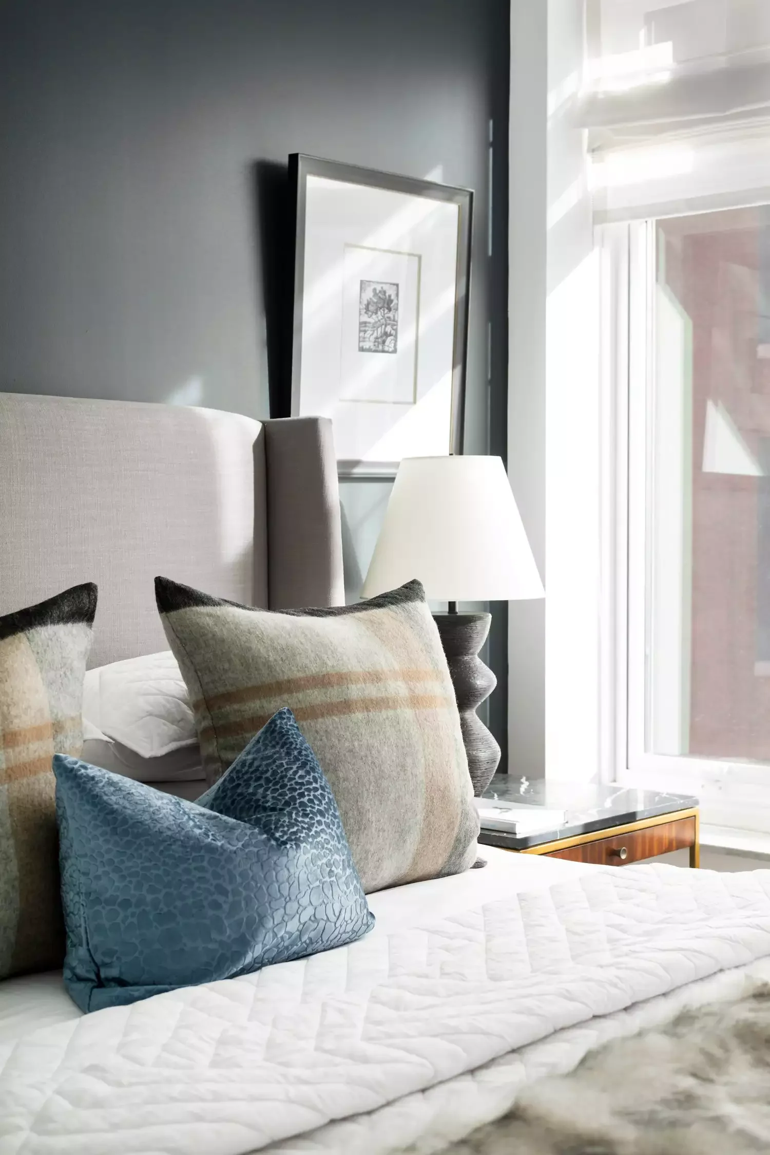 32 Stunning Gray Bedroom Ideas That Will Transform Your Space 17 Light and Dark Gray Bedroom