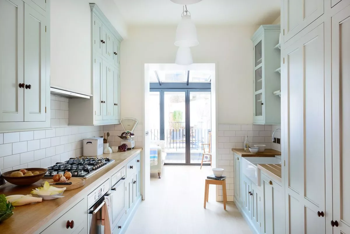 39 Green Kitchen Design Ideas That Never Go Out of Style Lighten Up With Mint Green