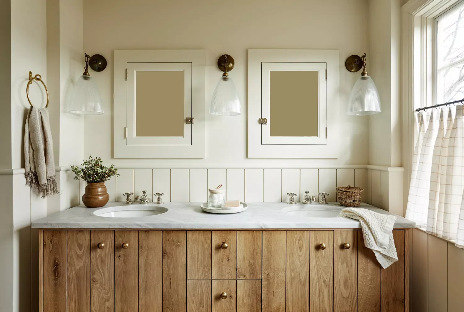 51 Cozy Farmhouse Wall Decorating Ideas That'll Transform Your Space 52 Lighting and Storage