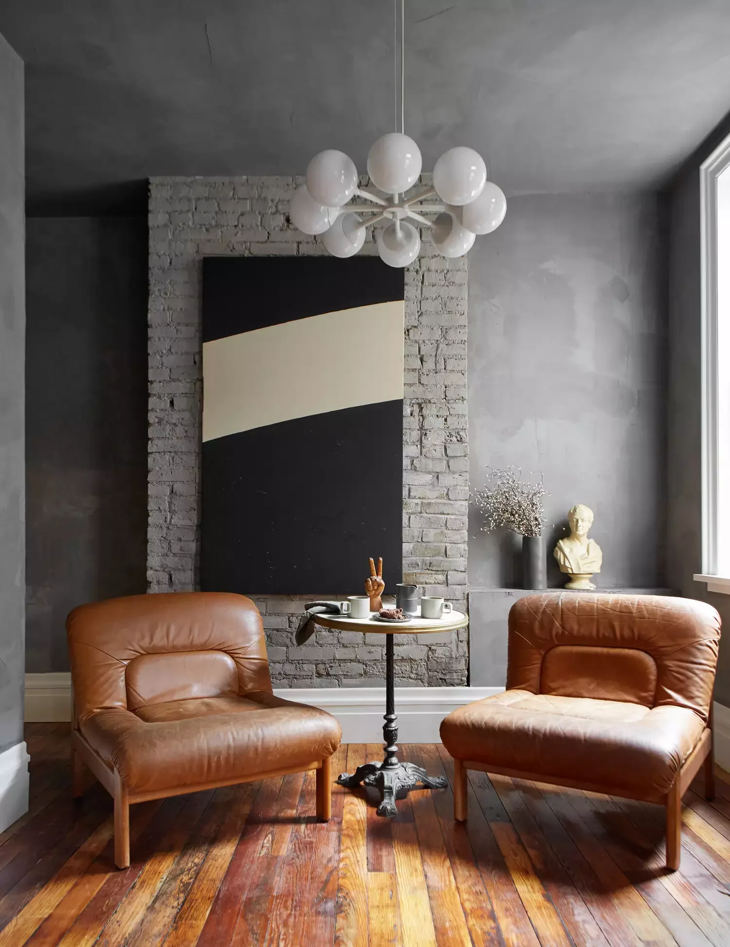 39 Creative Wall Covering Ideas That Transform Any Room Into a Stunning Space 13 Lime + Clay Wash