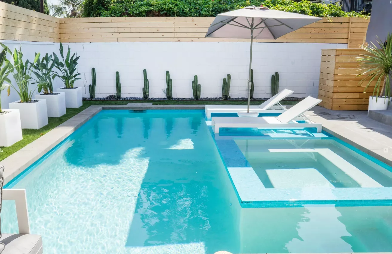 38 Stunning Pool Deck Designs for Your In-Ground and Above-Ground Swimming Pool 19 Line With a Cactus Border