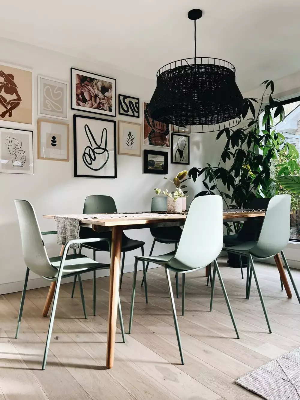 34 Creative Table Runner Ideas to Transform Your Dining Space Long Table Runner