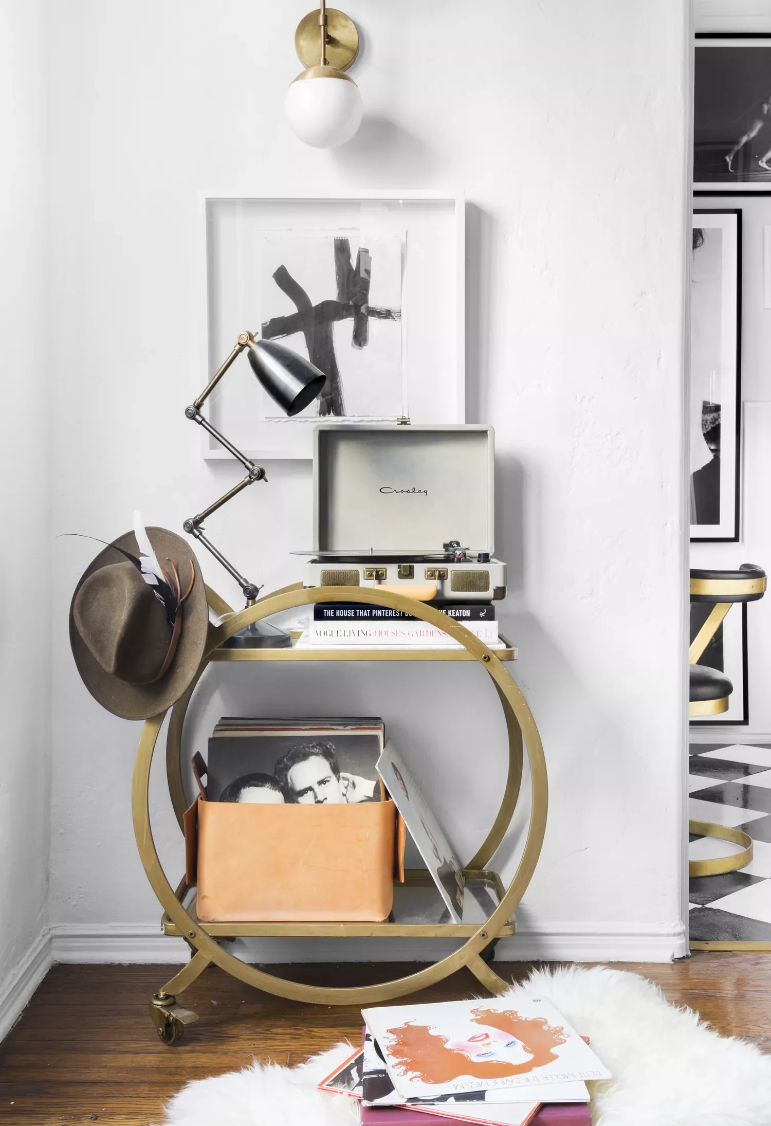 30 Brilliant Dining Room Storage Solutions You Need to See Right Now Look for Fun Storage