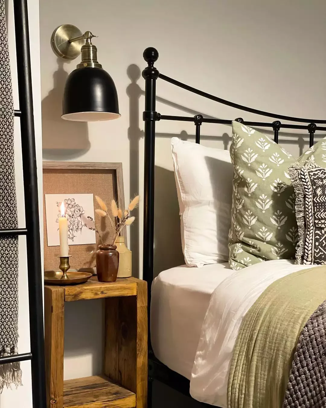 30 Cozy Bedding Ideas to Transform Your Bedroom Into a Dreamy Retreat 23 Look to Nature
