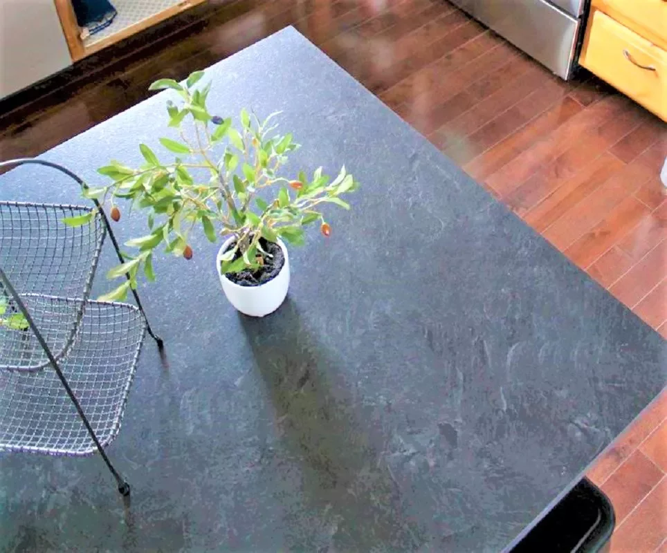 10 Stunning Kitchens That Prove Laminate Countertops Can Look Absolutely Amazing 9 Low-Cost Laminate