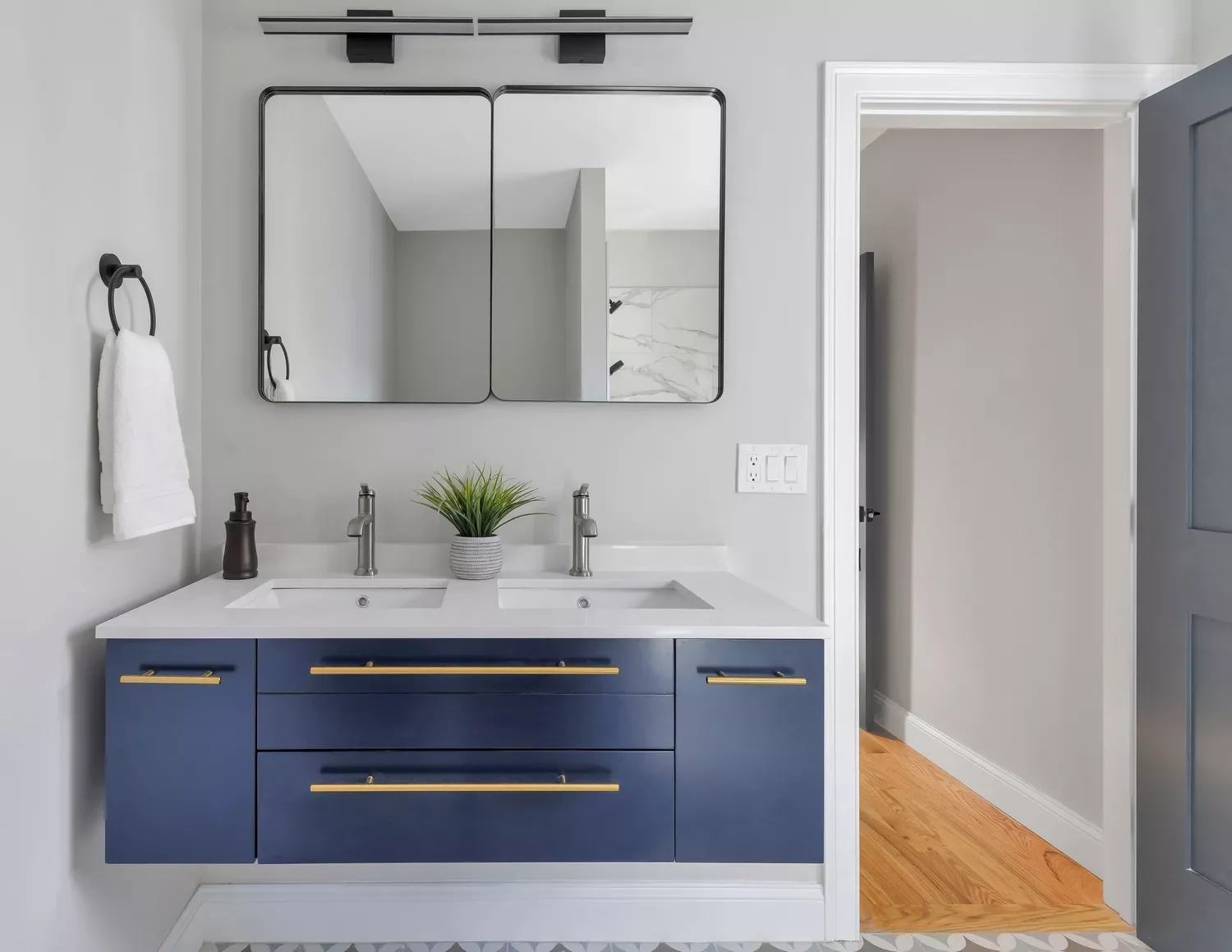 25 Stunning Double Vanity Ideas That Will Transform Your Bathroom 18 Make Compact Spaces Serve You