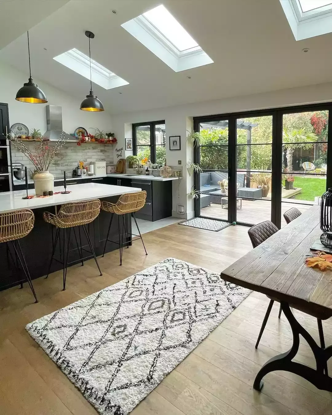 32 Kitchen Rug Ideas That Will Make Your Feet Dance With Joy Make It Fuzzy