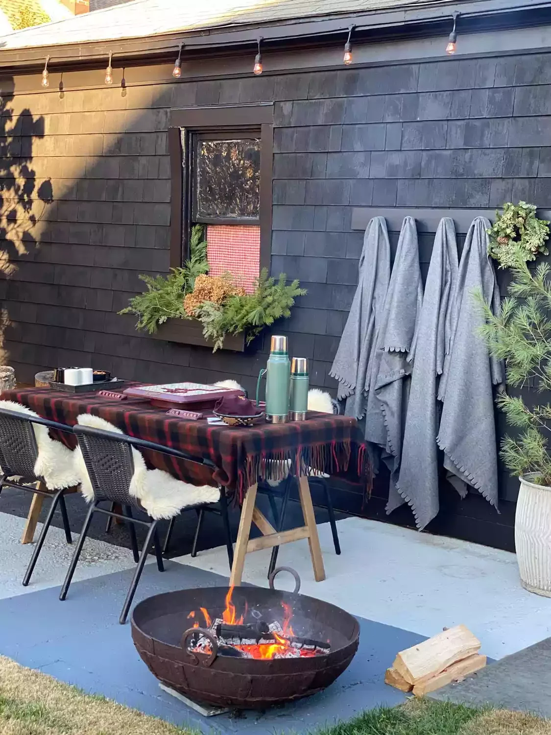 68 Stunning Patio Ideas That Will Transform Your Outdoor Space 62 Make It Holiday-Ready