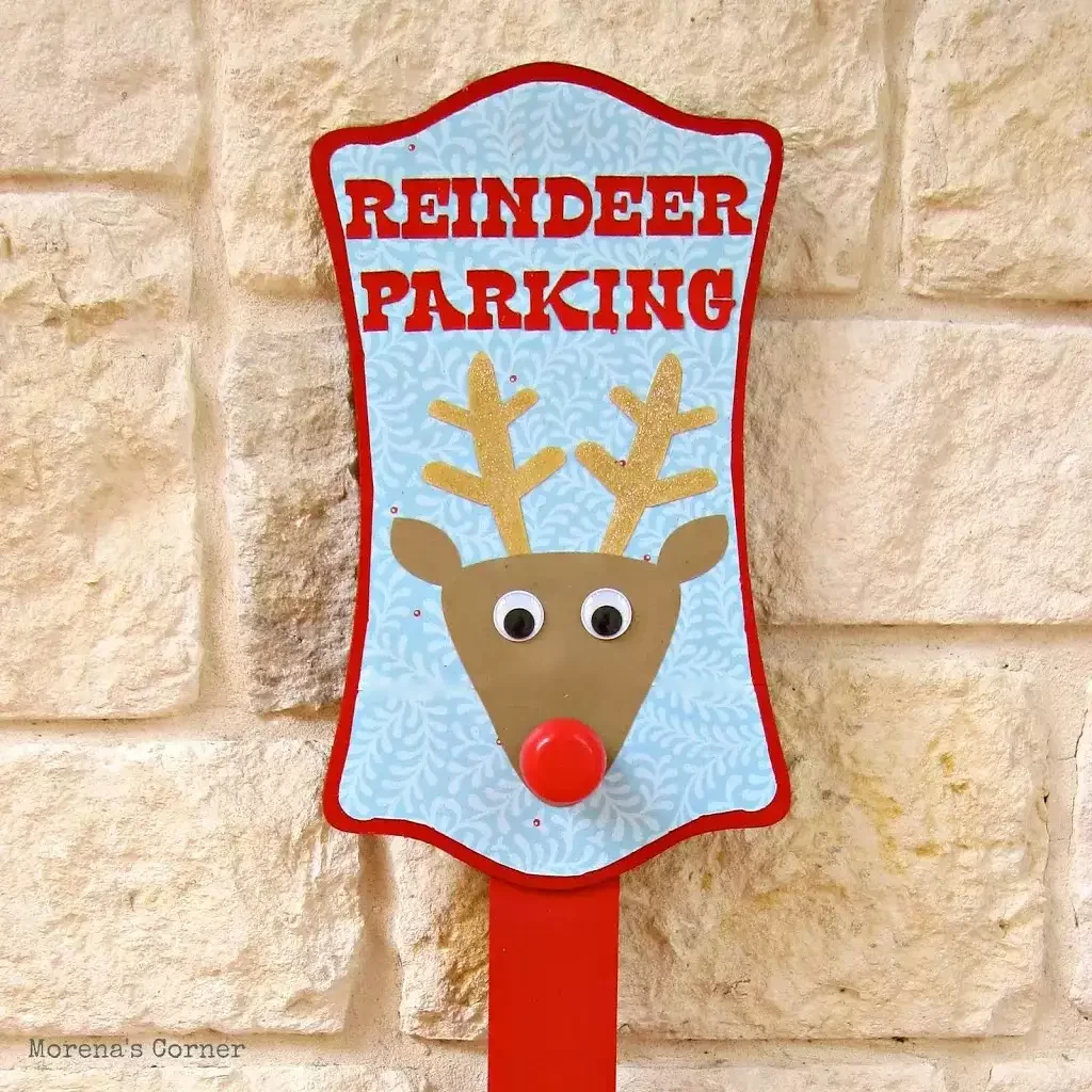 31 DIY Christmas Sign Ideas That Look Professionally Made Make It Kid-Friendly