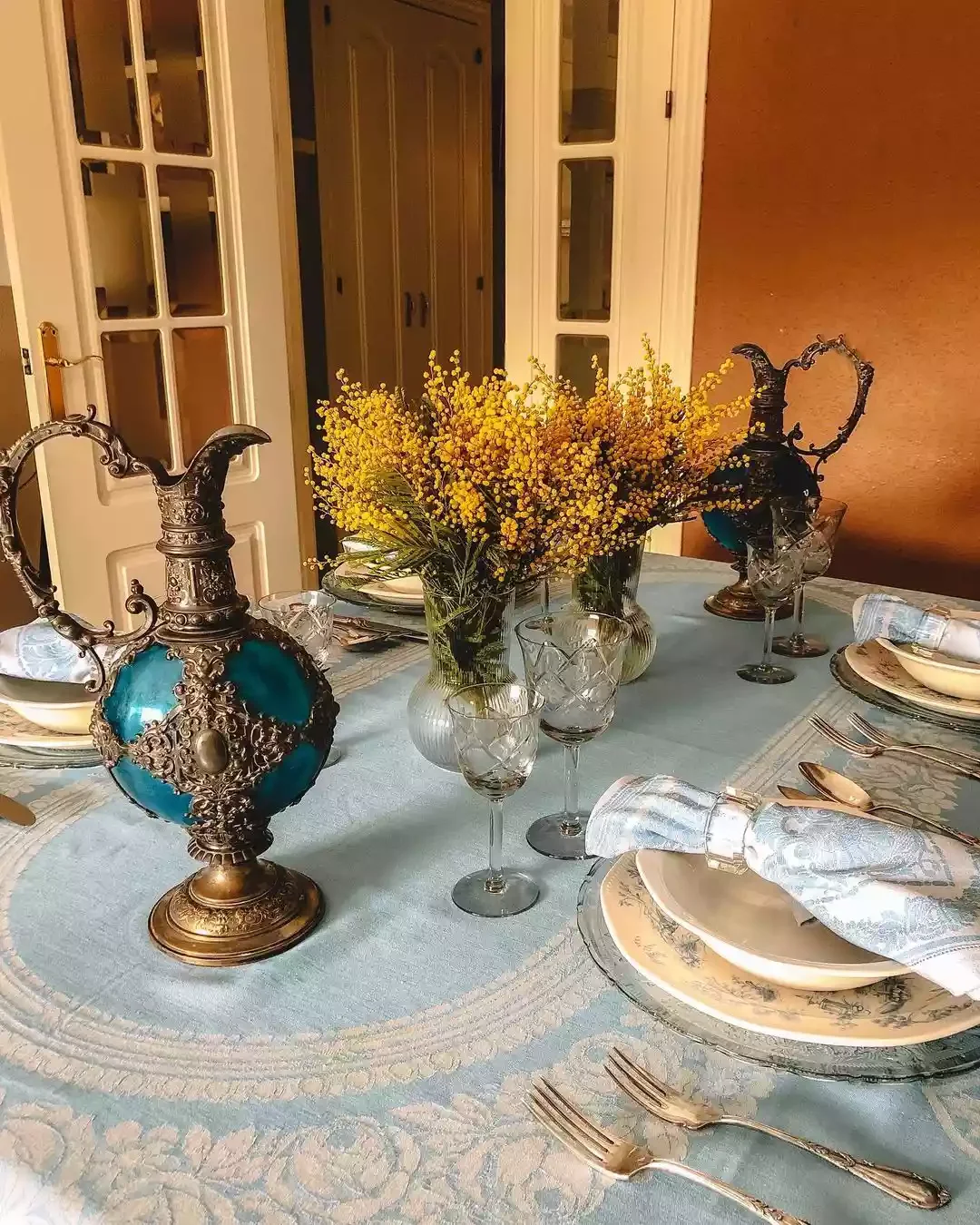 52 Gorgeous Spring Table Centerpiece Ideas to Transform Your Dining Space 5 Make It Last
