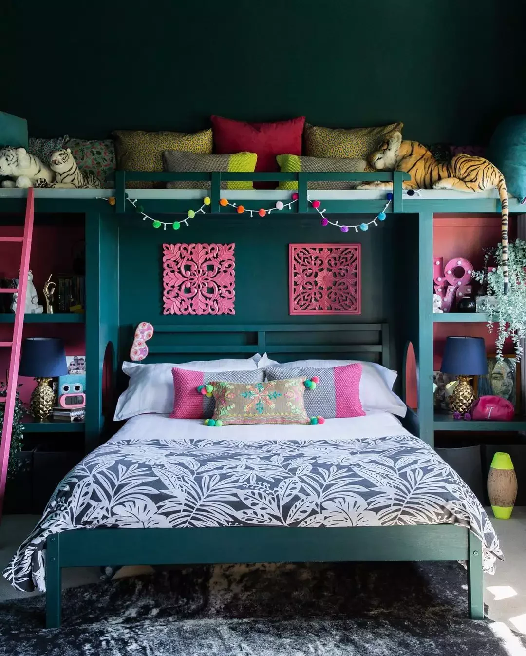 32 Stunning Teal Bedroom Designs That Will Transform Your Space 17 Make It Loud