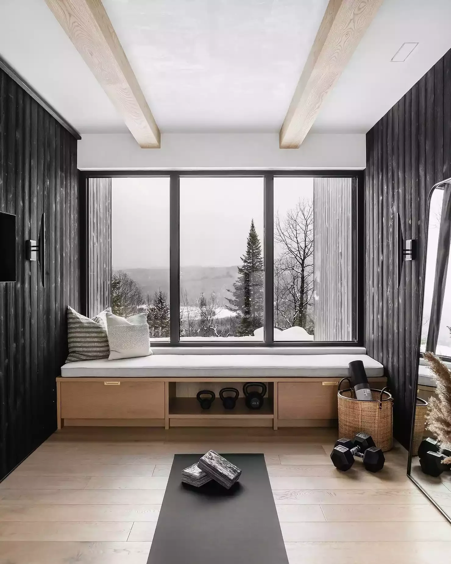 21 Contemporary Window Trim Designs That Transform Your Home 5 Make It Picture Perfect