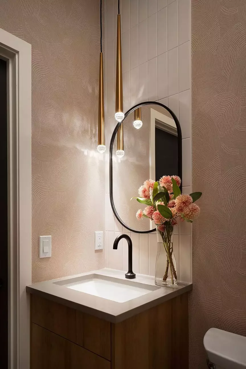 15 Stunning Mirror Lighting Ideas That Will Transform Your Bathroom 4 Make It Sculptural