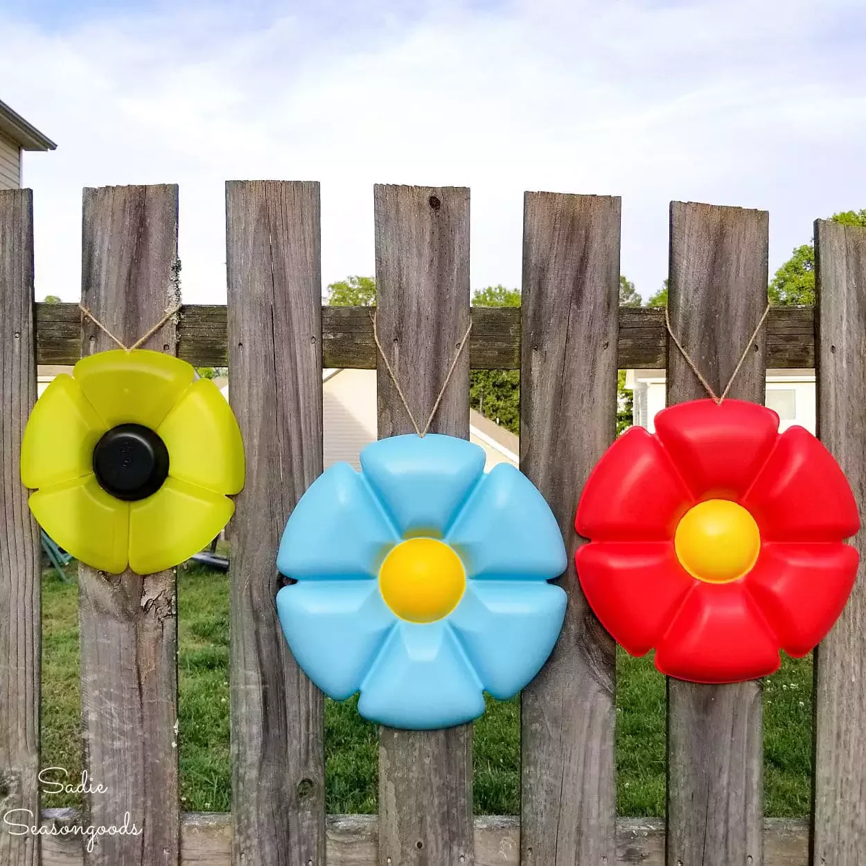 Make Sculptures From Repurposed Party Trays