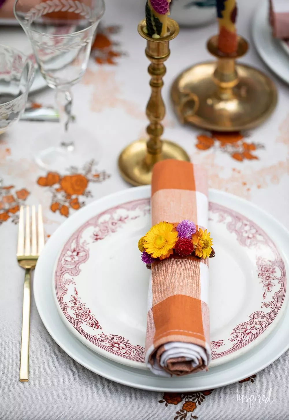 78 Beautiful Fall Table Decorating Ideas to Transform Your Seasonal Celebrations 50 Make Some Napkin Rings