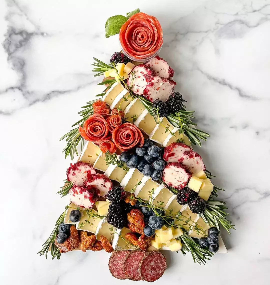 50 Festive Christmas Party Decorating Ideas Your Guests Will Absolutely Adore 36 Make a Charcuterie Tree