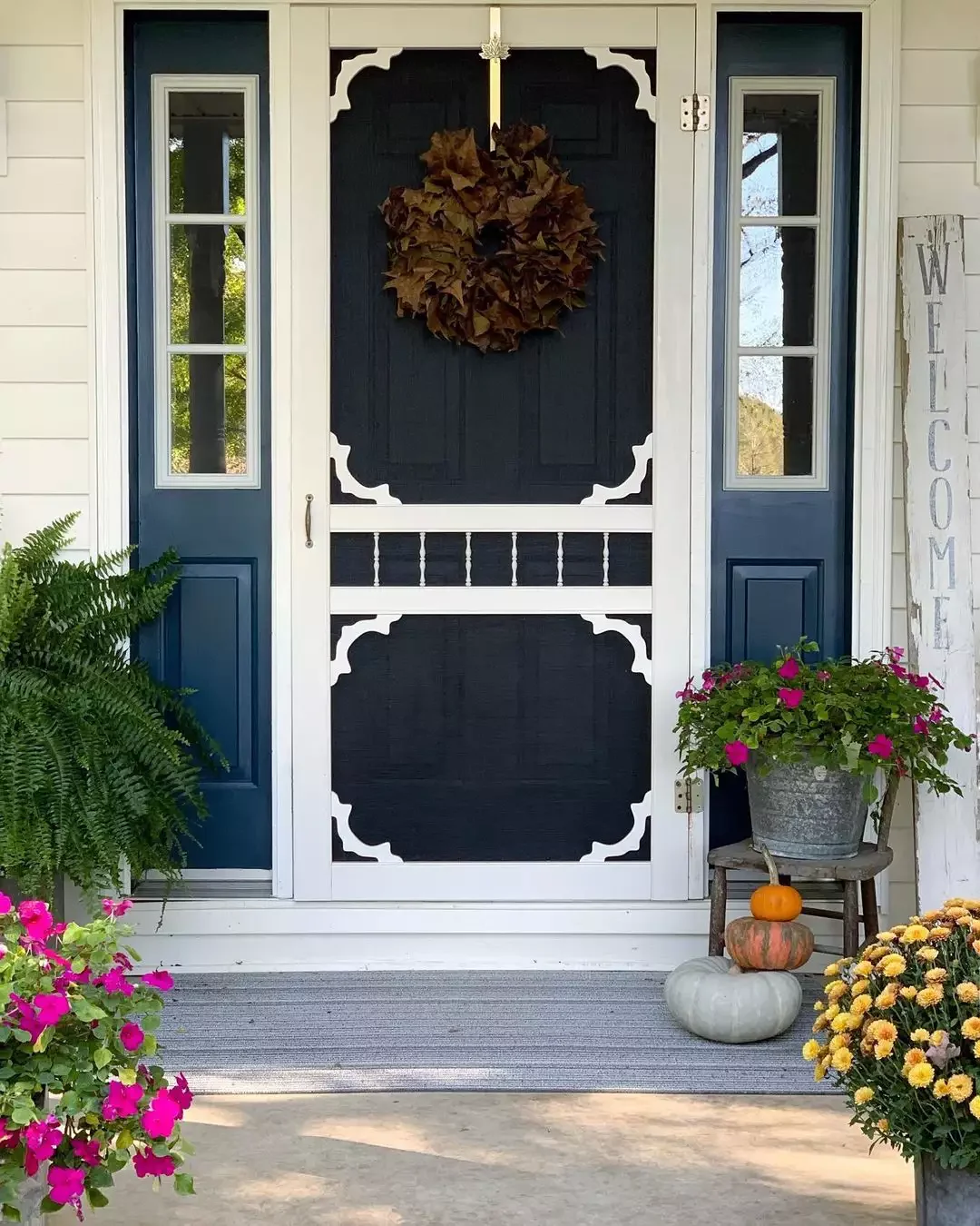 52 Autumn Front Porch Ideas That Will Transform Your Home's Entrance This Fall 15 Make a Dried Leaf Wreath