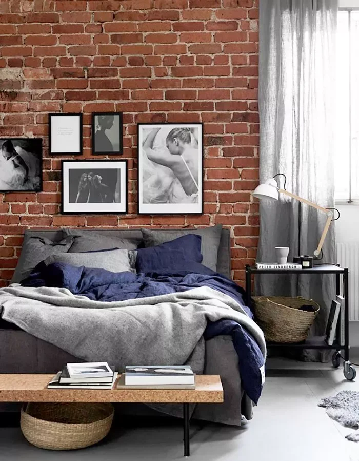 40 Modern Bedroom Ideas That Will Wake Up Your Space 31 Make a Gallery Wall