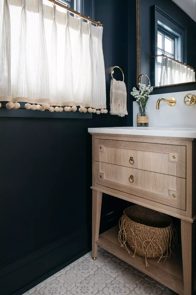32 Stunning Modern Farmhouse Bathroom Ideas for Timeless Style 17 Make a Small Bathroom Cozy