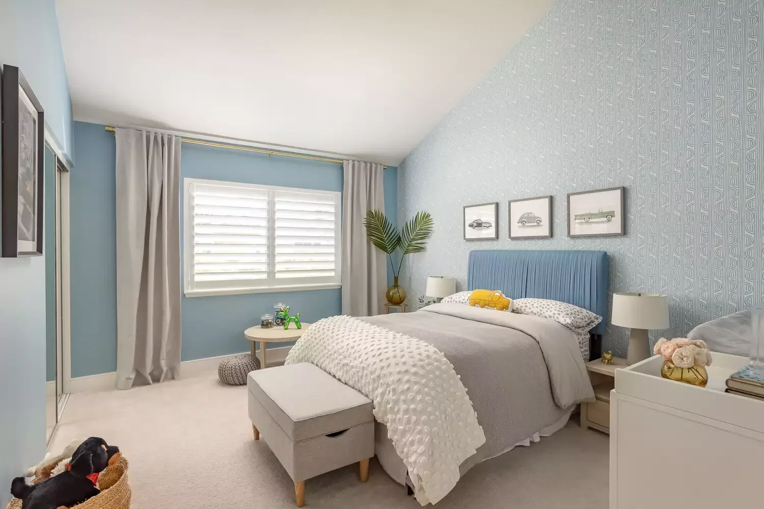 32 Creative Ways to Style Your Bedroom Walls 13 Make a Timeless Design Choice