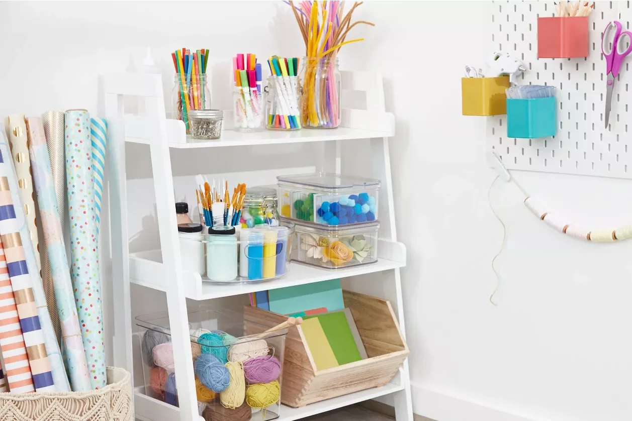 39 Brilliant Home Organization Ideas That Will Transform Every Room Make an Art Station on Wheels