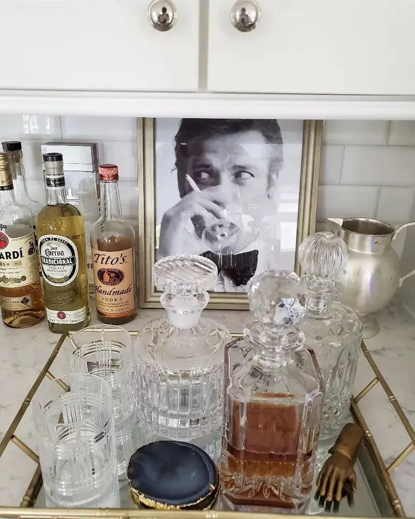 36 Creative Mini Bar Ideas to Transform Any Space Into Your Personal Cocktail Haven 33 Makeshift Display