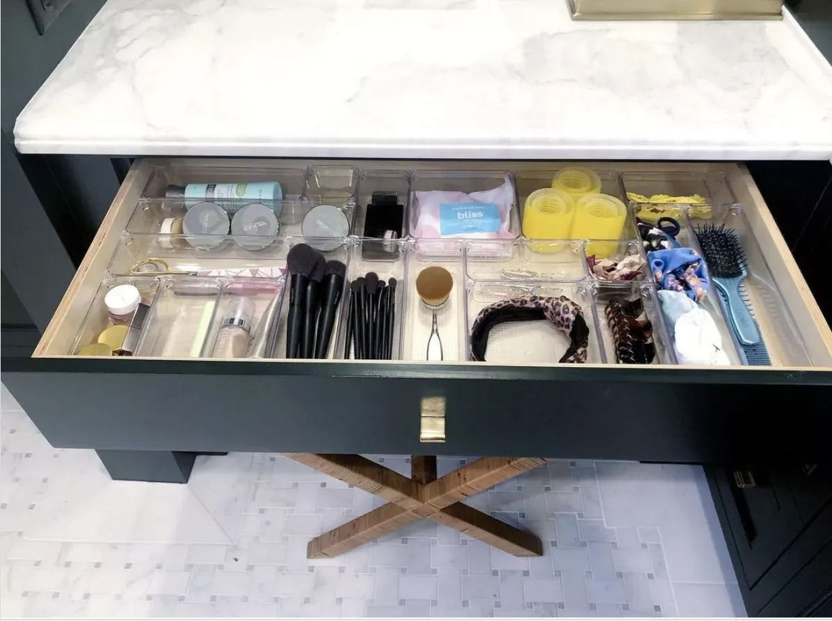25 Smart Dorm Room Organization Ideas to Transform Your Tiny Space Makeup Drawer Organization
