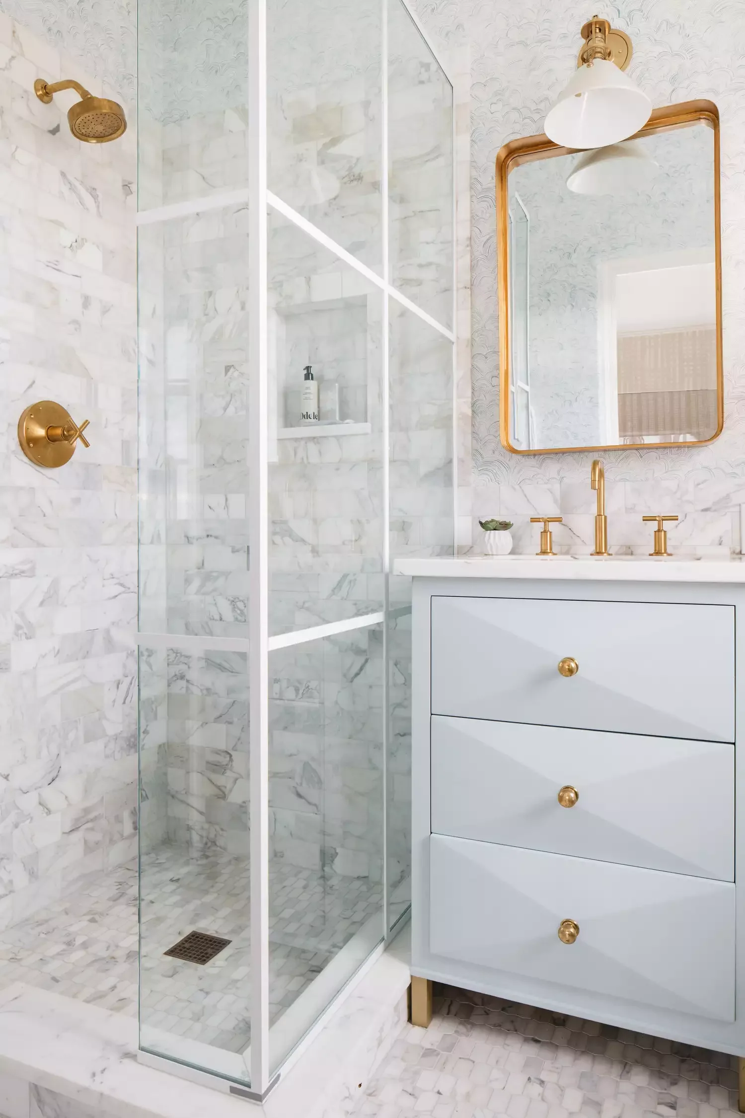 28 Stylish Shower Niche Ideas That'll Transform Your Bathroom Storage 3 Marble Tile Niche