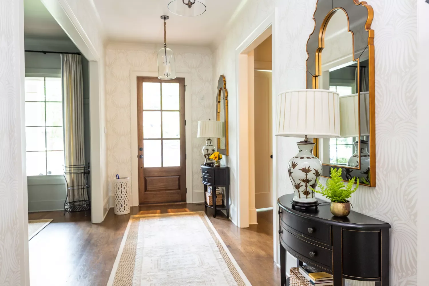22 Stunning Entryway Wall Ideas That Create an Amazing First Impression 7 Match Everything