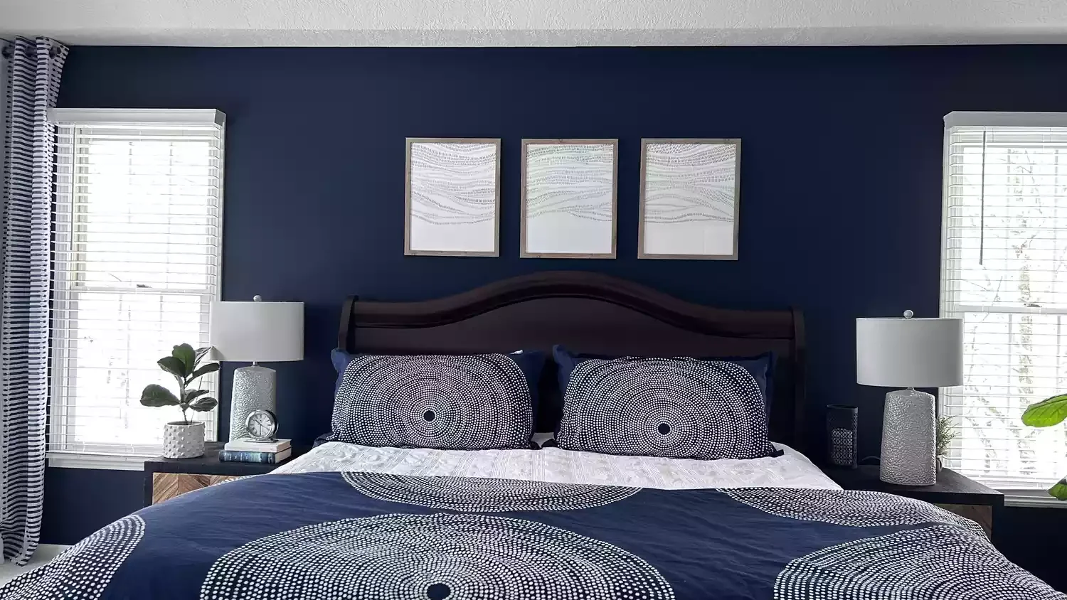 25 Stunning Navy Blue Bedroom Ideas That Will Transform Your Space 24 Match Your Walls and Bed Spread
