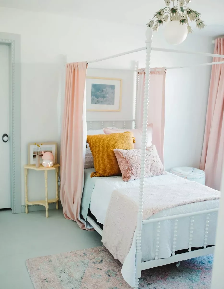 37 Stunning Canopy Bed Ideas to Transform Your Bedroom 21 Match the Curtains